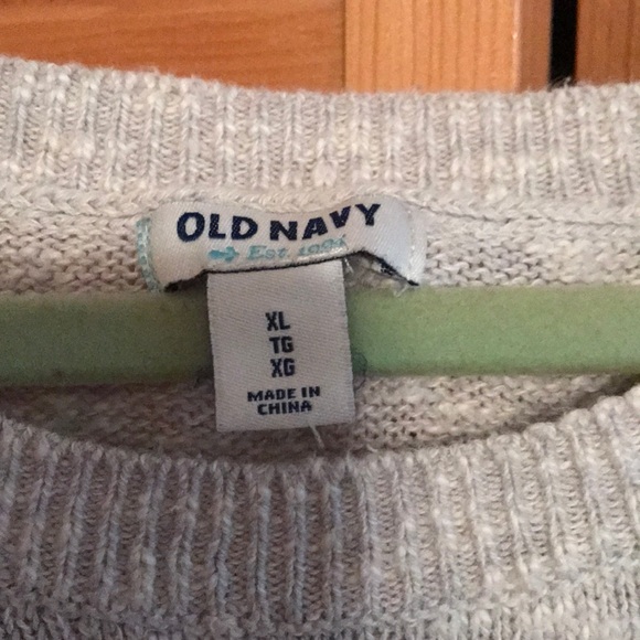 Gray Crew Neck Sweater. 3/4 Sleeves. - Picture 2 of 3